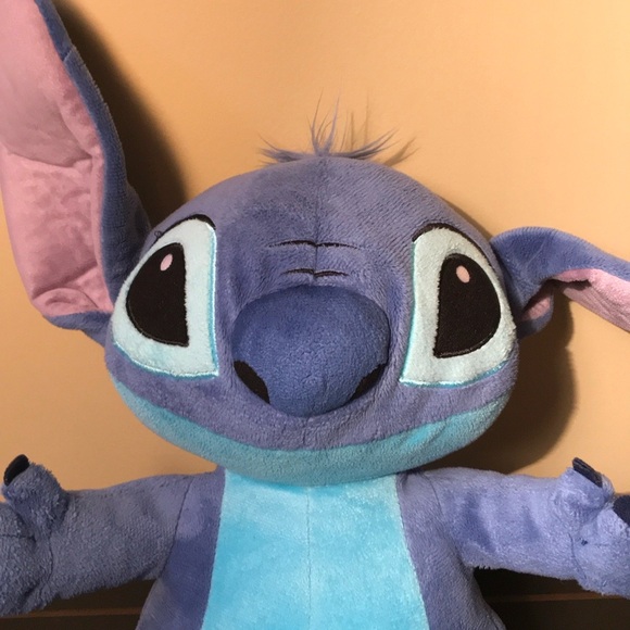 DISNEY STITCH ! - Picture 4 of 9